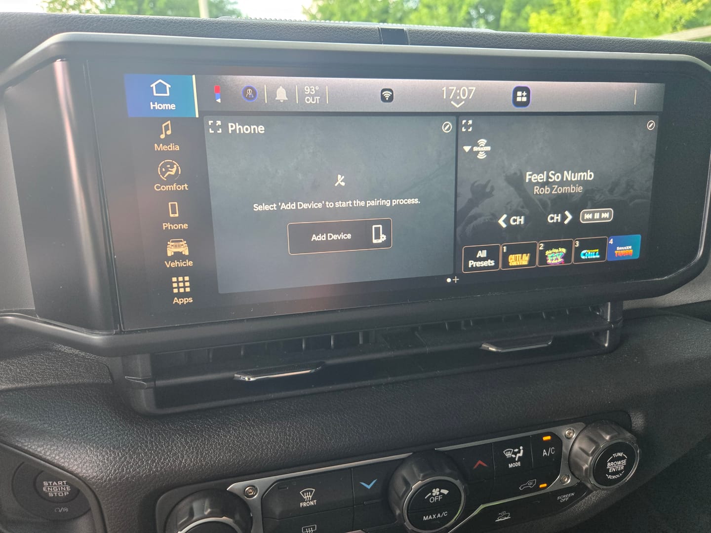 Customer photo review of Screen ProTech Kit for Jeep Gladiator