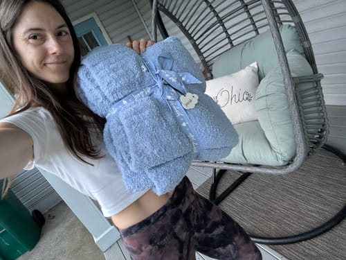 Customer photo review of Cloud Knit Throw Blanket