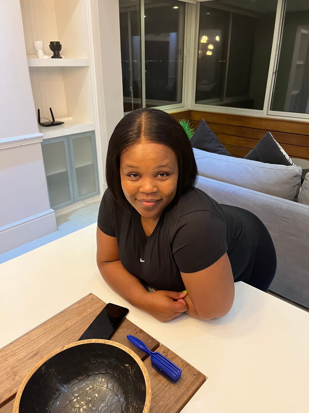 Customer photo review of Wear And Go Pre-Bleached Double Drawn Bob With 7 X 5 Closure