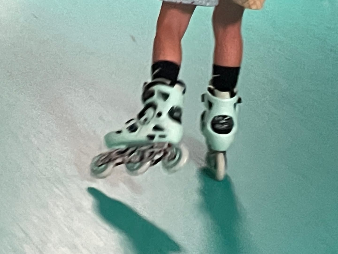Customer photo review of Scoot Kids Inline Skates