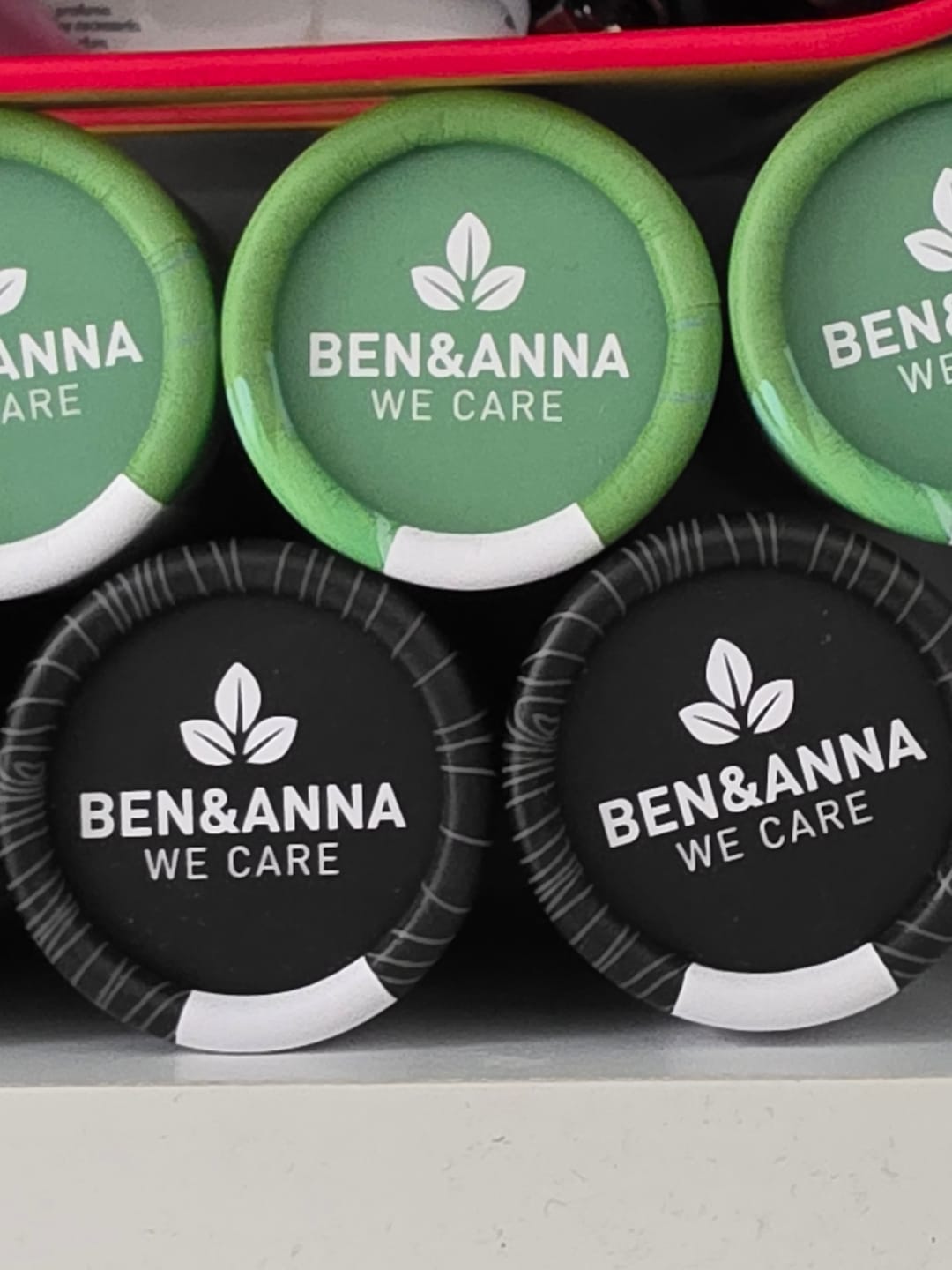 Customer photo review of DEO PAPERTUBE – URBAN BLACK