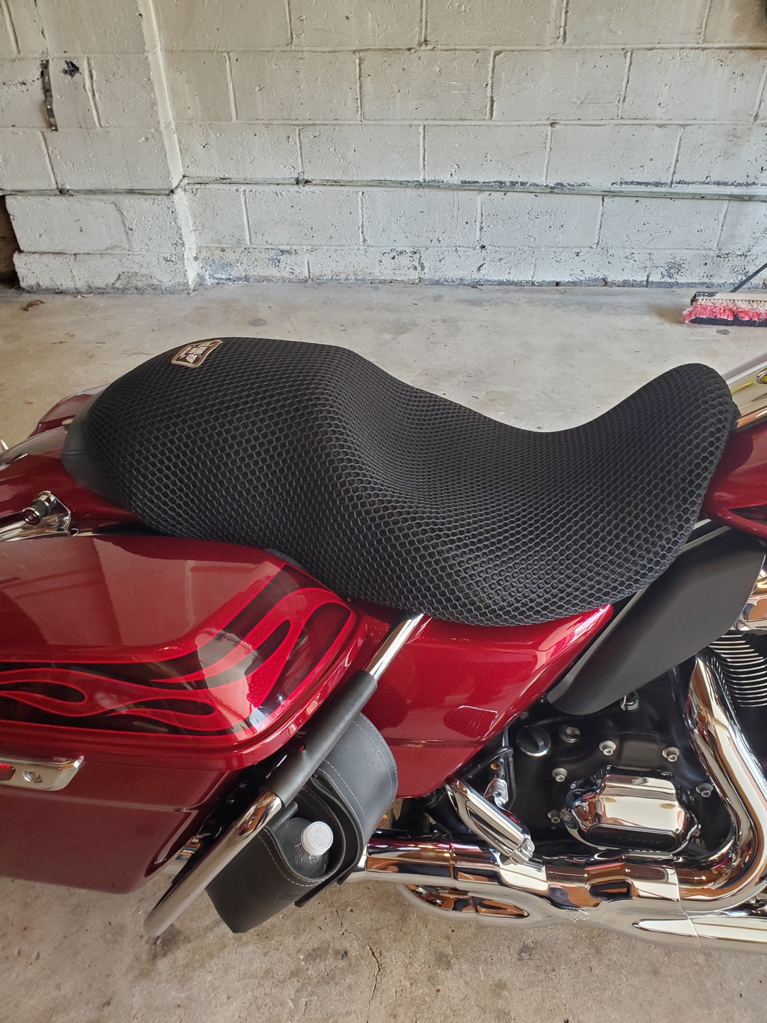 Wind Rider mesh seat cover on a Harley Davidson Street Glide Special