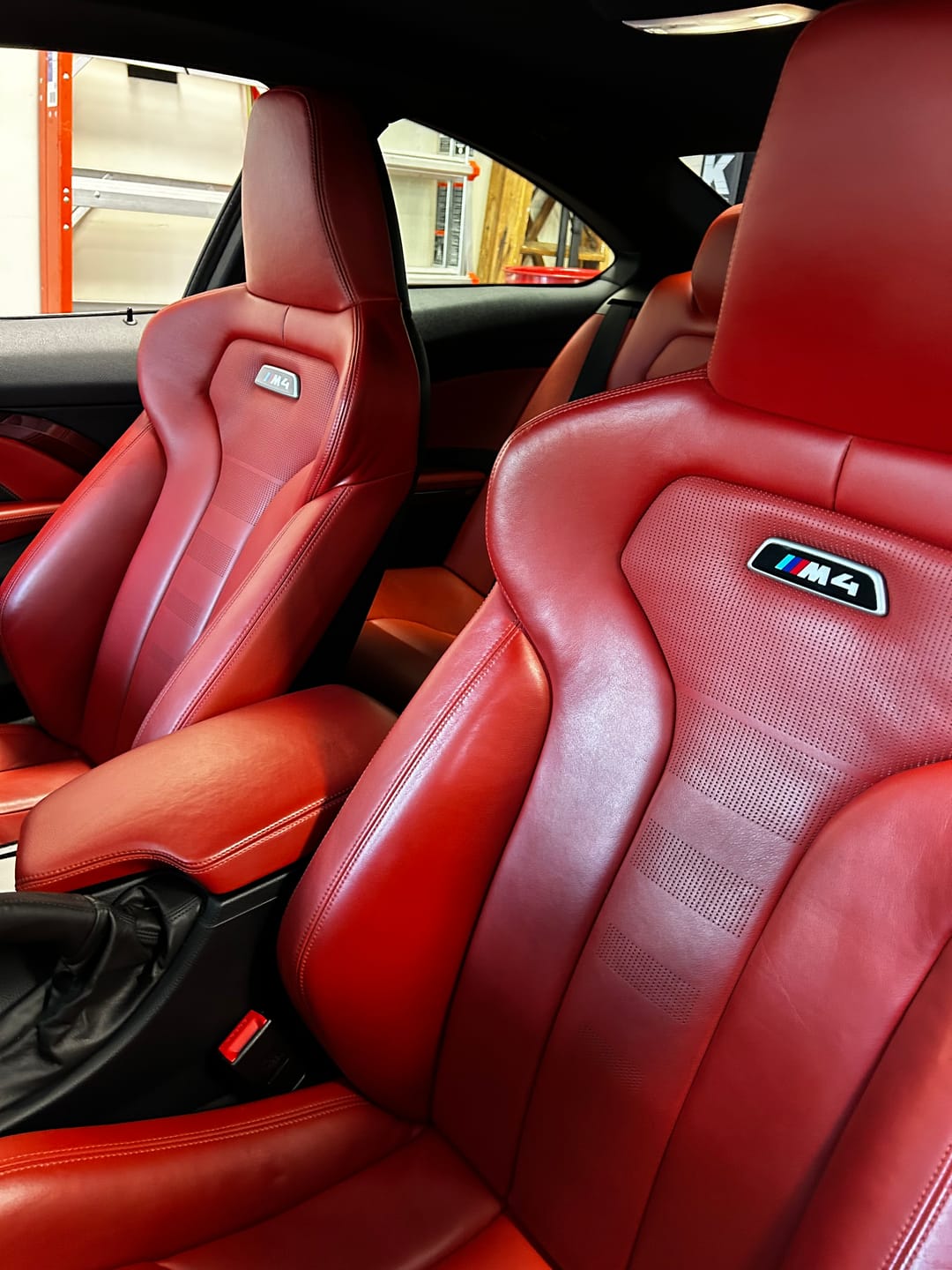 Customer photo review of ILLUMINATED SEAT EMBLEM FOR F80 M3 / F82 M4