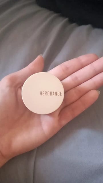 Customer photo review of Matte Tri-Color Eye Shadow Palette — Champagne | KIMLUD