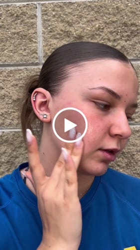 Customer video review of Crema gel al collagene con formula coreana