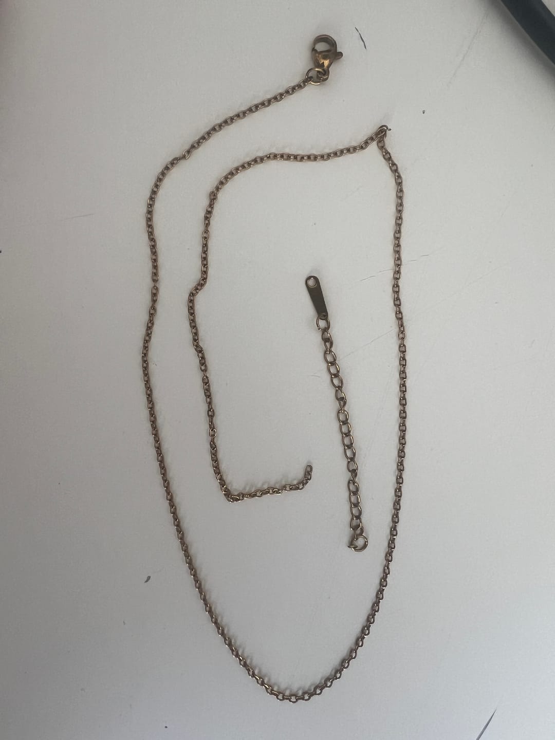 Customer photo review of Mondstein Halskette mit 14K Gold Kette