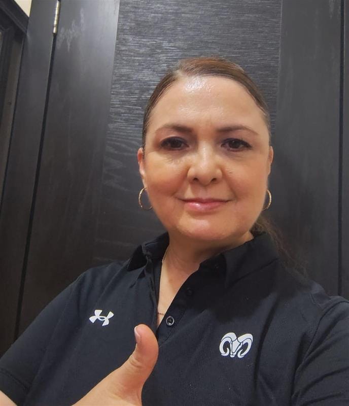 Customer photo review of Playera Polo Under Armour Borregos CF - Negro