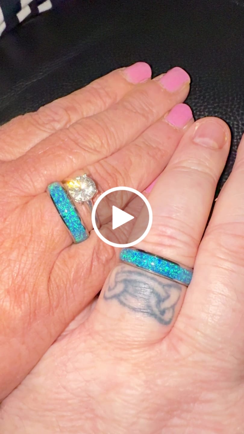 Customer video review of The Golden White Opal 6mm Wonder Ring