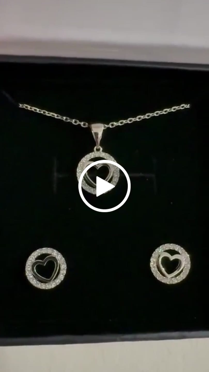 Customer video review of Khaleesi 18k White Gold Plated Silver Heart Necklace and Earring Set with Swarovski Crystals
