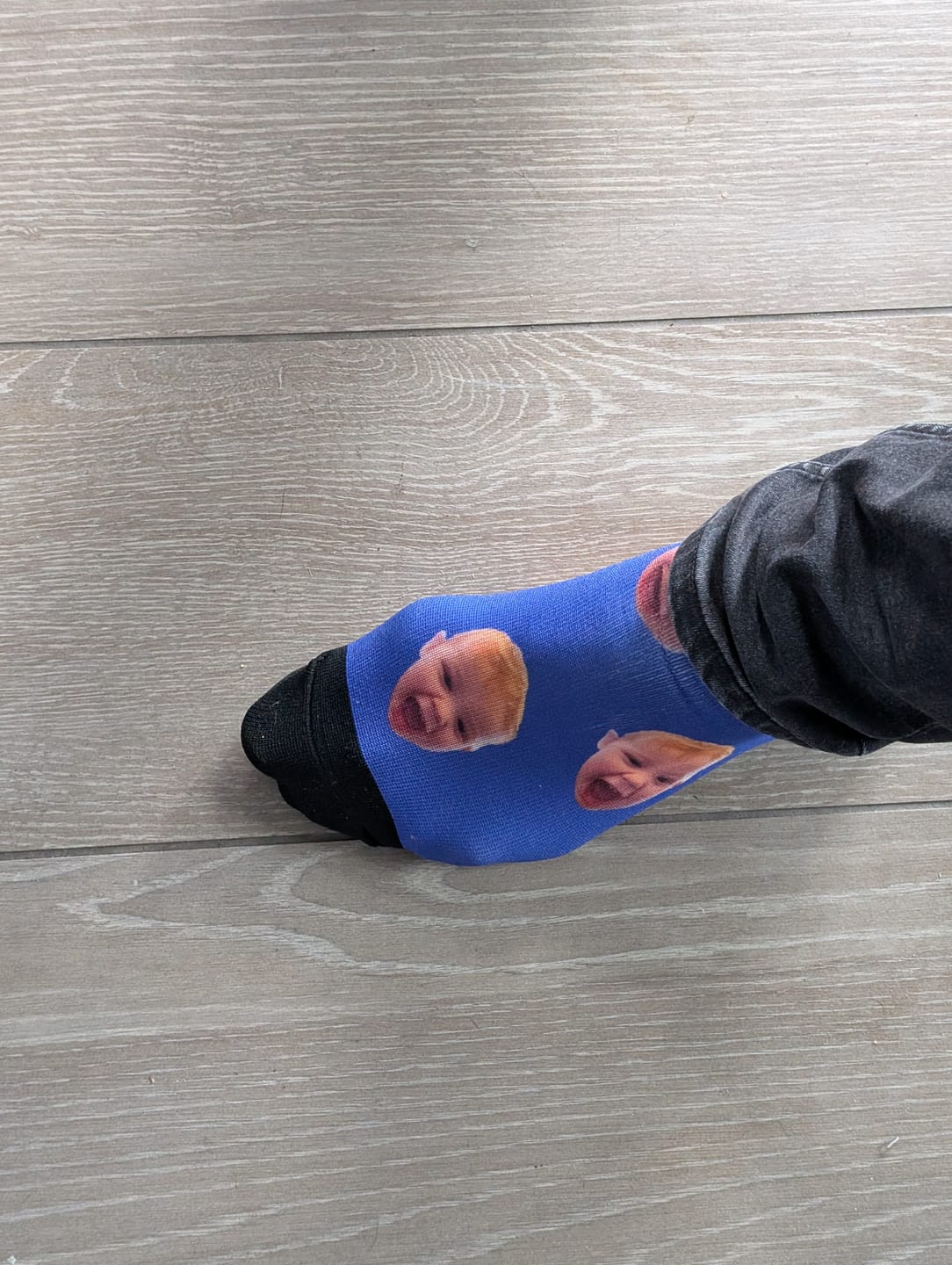 Customer photo review of FaceSock® | Gepersonaliseerde Sokken Met Foto