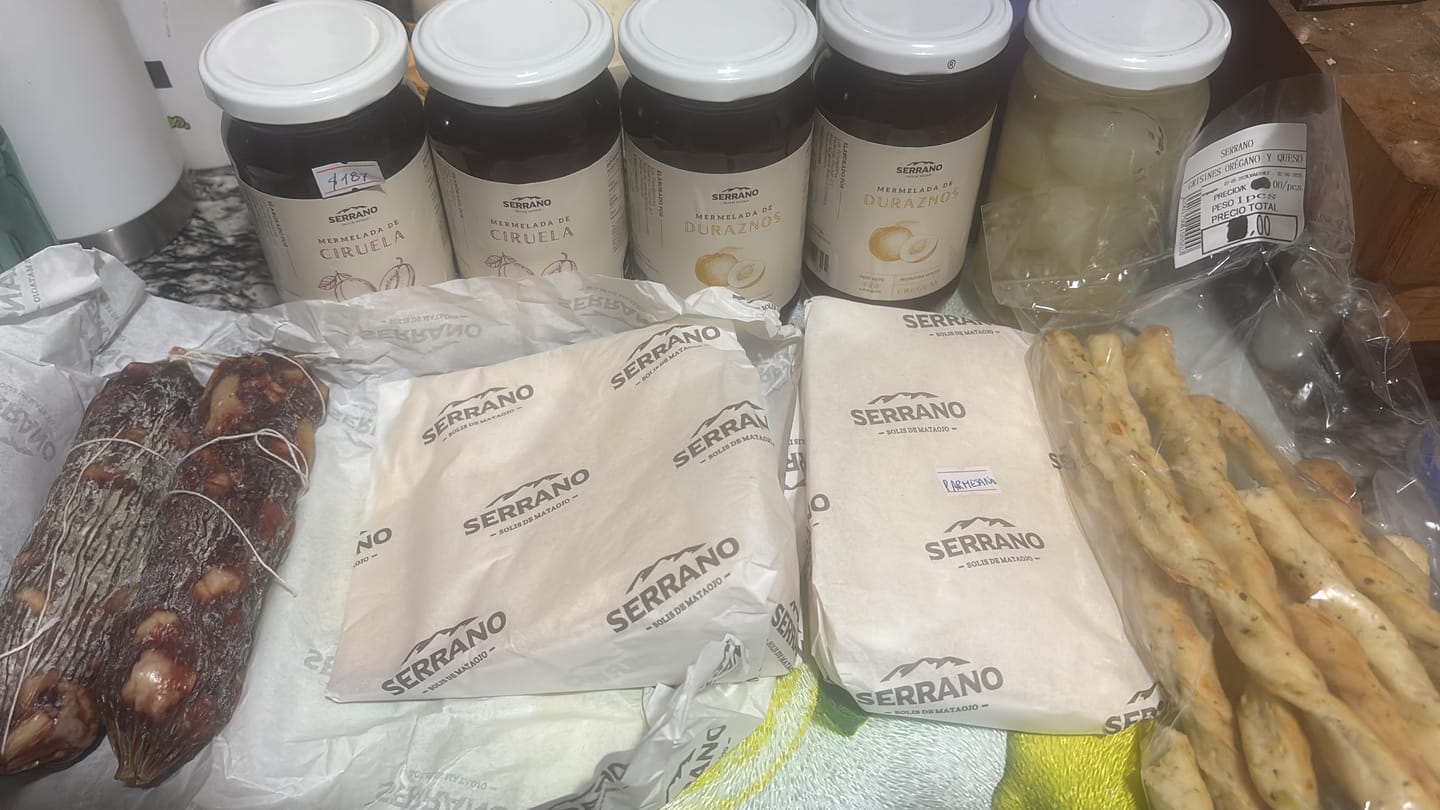 Customer photo review of Queso Parmesano