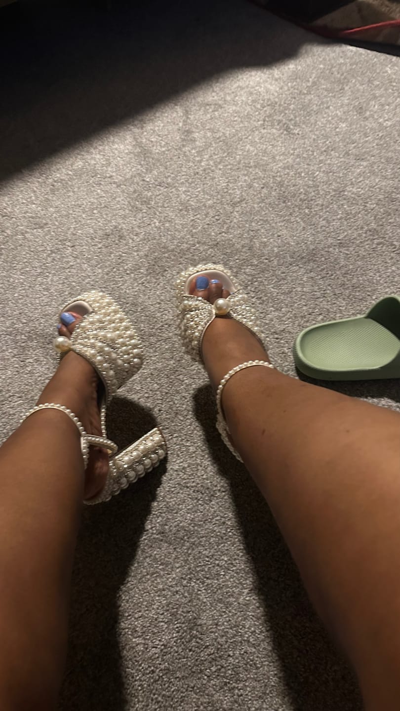 Customer photo review of ASTRELLA-WHITE PLATFORM HEELED SANDAL