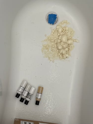 Antonio S. review of Floor Crack Repair - Tub and Shower Repair Kit image 1 out of 5