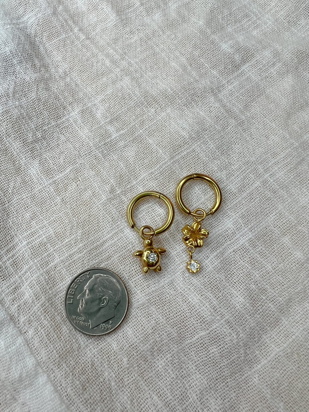 Customer photo review of Sunrise Turtle Charm