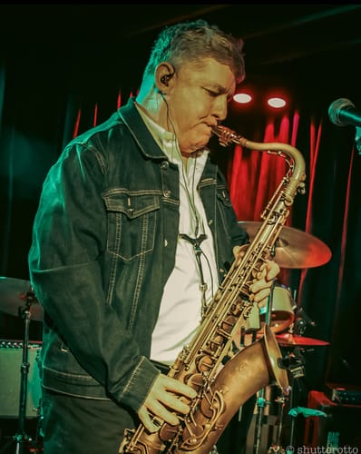 Customer photo review of Prime microphone transmitter