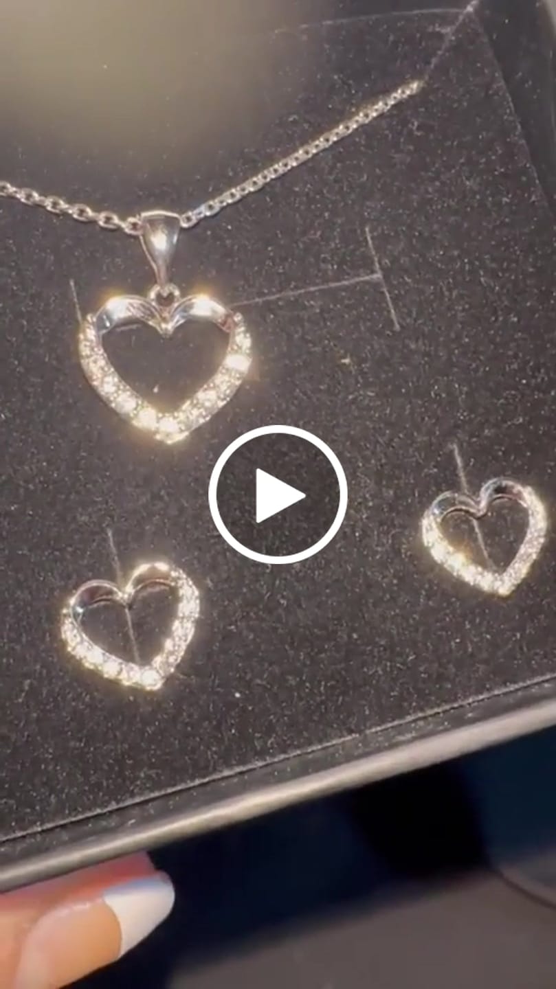 Customer video review of Chelsea 18k White Gold Plated Silver Heart Necklace and Earring Set with Swarovski Crystals