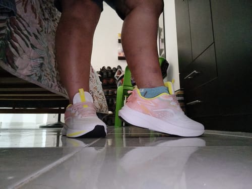 Customer photo review of Tenis Martinus W Women