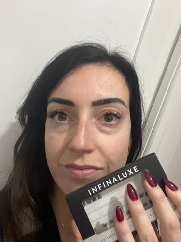 Customer photo review of Infinaluxe Customisable Lash Extensions (4 rows)