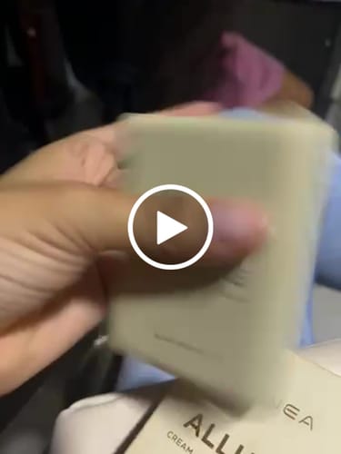 Customer video review of RUBOR EN DÚO ALLURE CREMA Y POLVO COMPACTO