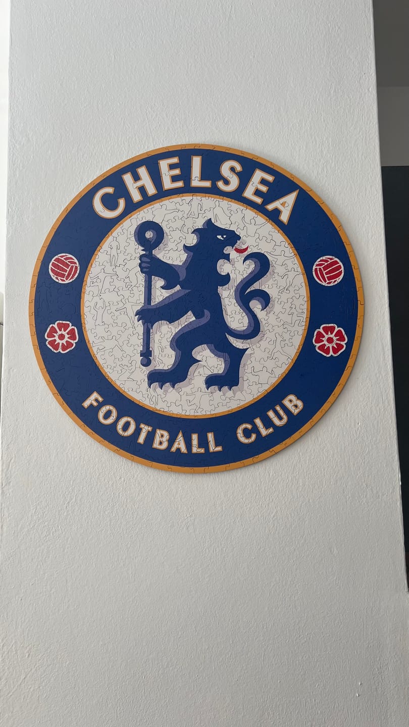 Customer photo review of Chelsea FC® Logo - Wooden Puzzle