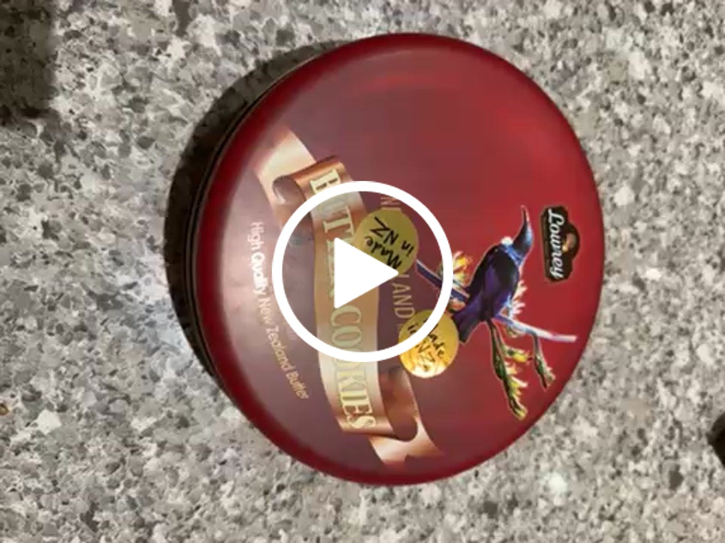 Customer video review of 4 Tins of Lowrey Handmade Plain Butter Cookies (Value Pack)