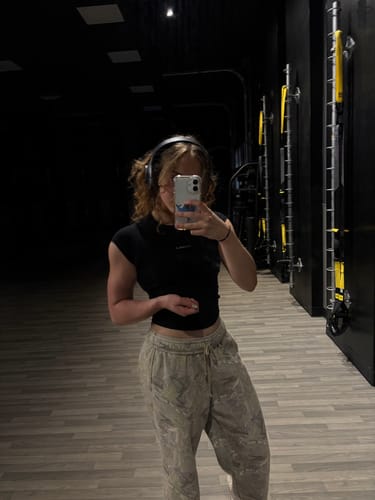 Customer photo review of W439 - Compression Cap Sleeve Tee