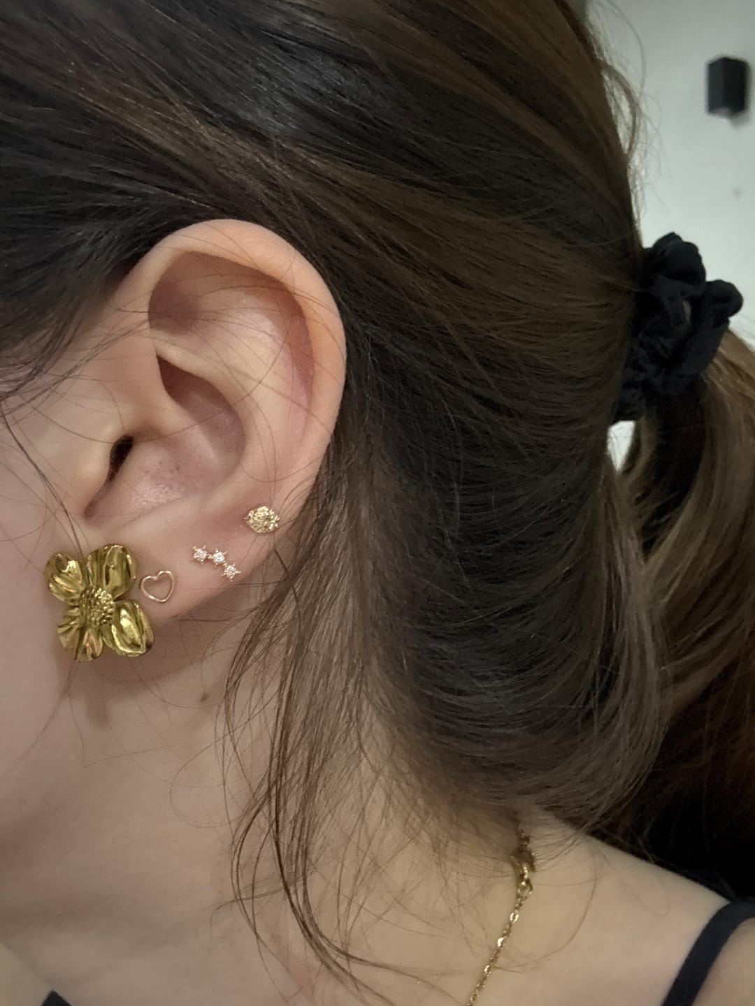 Customer photo review of Broquel Oro 14k