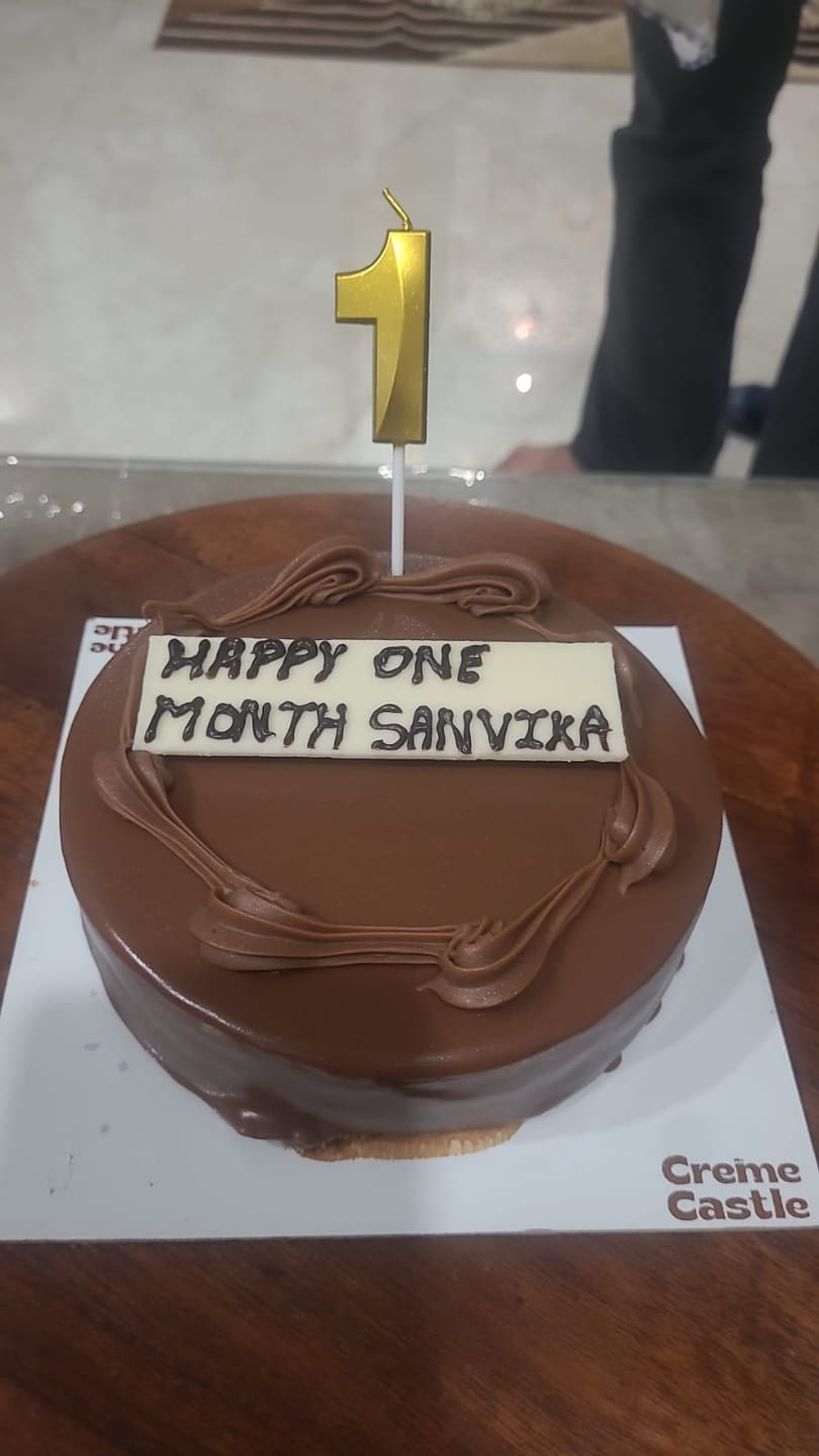 Customer photo review of Classical Dairy Milk Cake