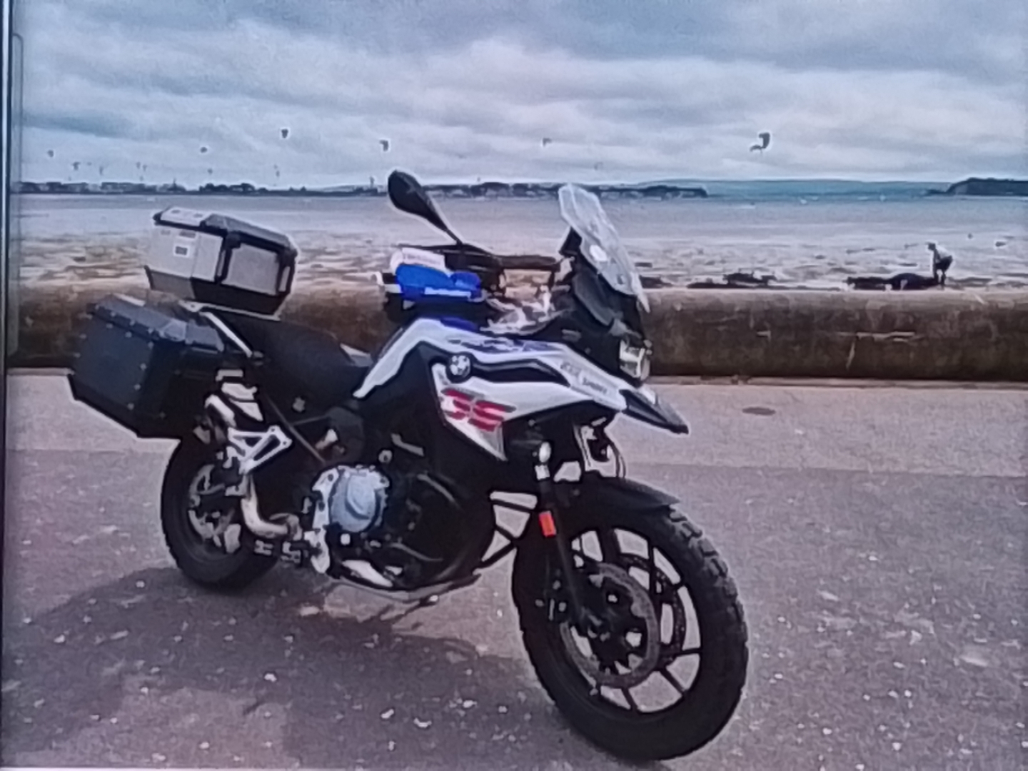 Wind Rider mesh seat cover on a BMW F 750 GS