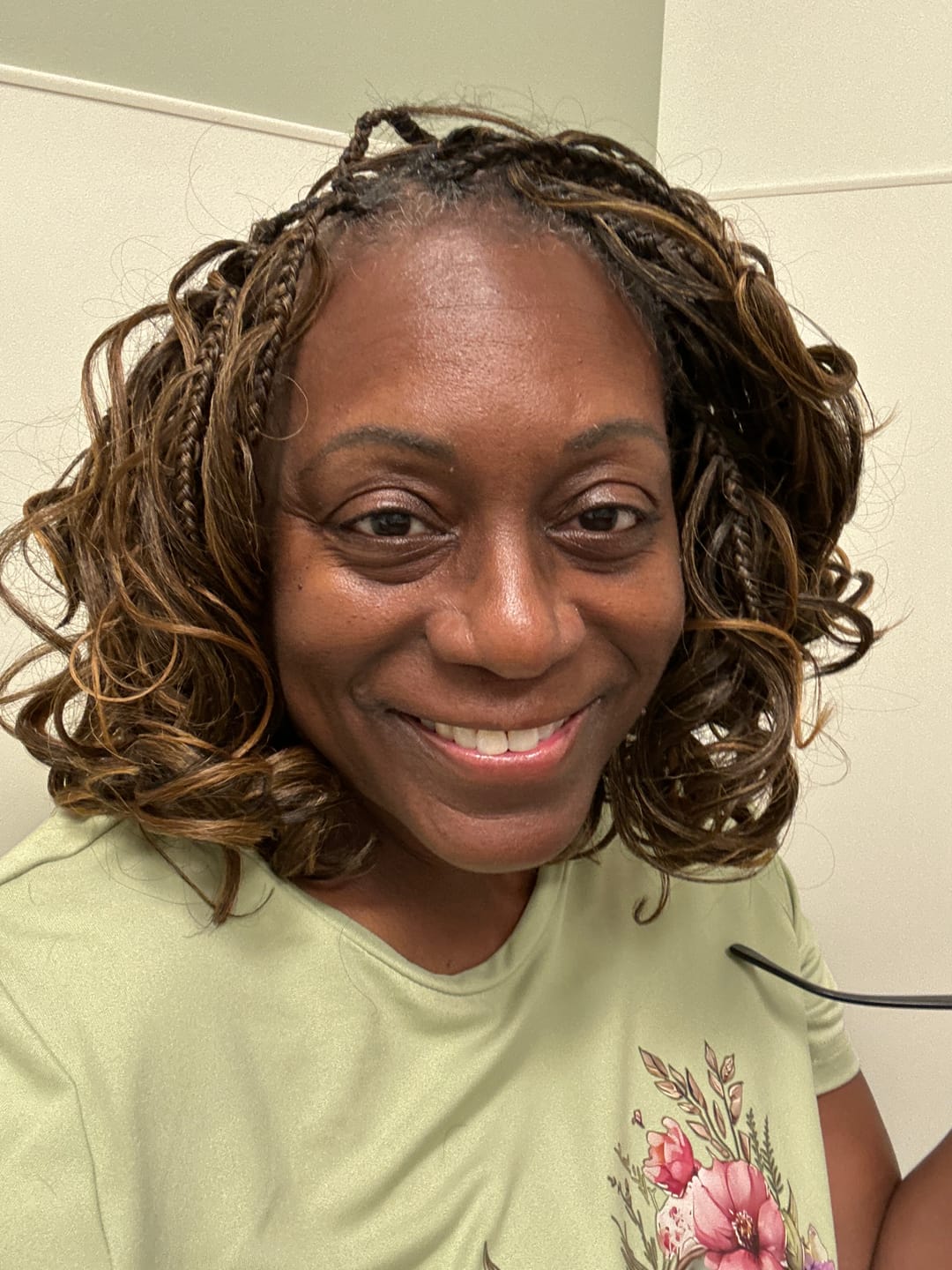 Customer photo review of Freetress Braid - 3X FRENCH CURL 22"