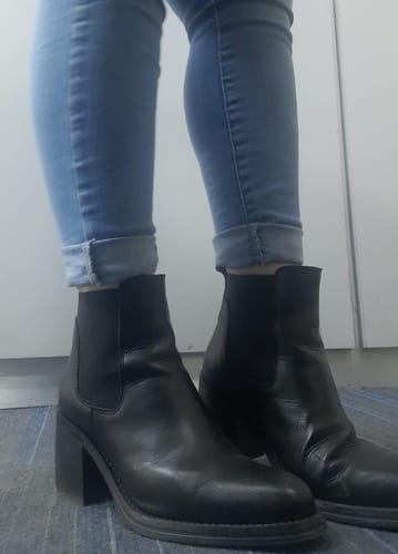 Customer photo review of BOTIN LEYNA NEGRO 2404