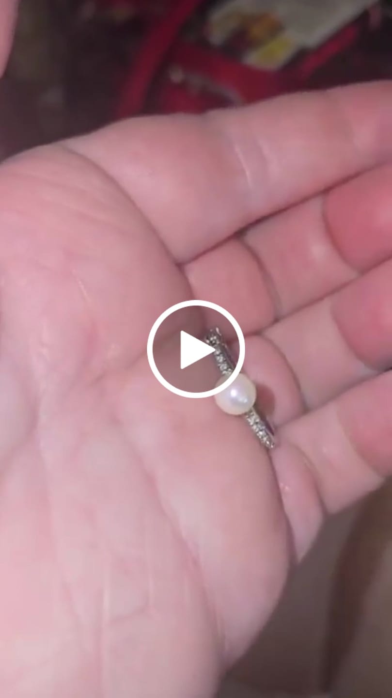 Customer video review of Nyla 18k White Gold Plated 22mm Pearl Hoop Earrings with Swarovski Crystals