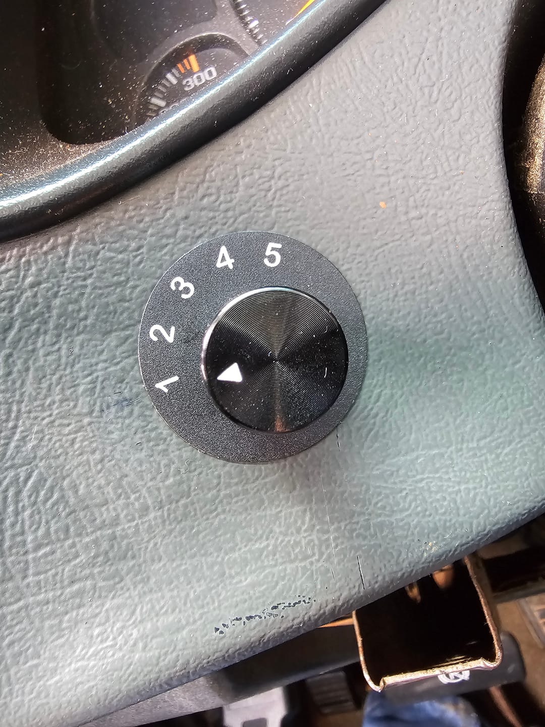 Customer photo review of 2001-2016 Duramax DSP5 Switch (DSP5-SOTF)