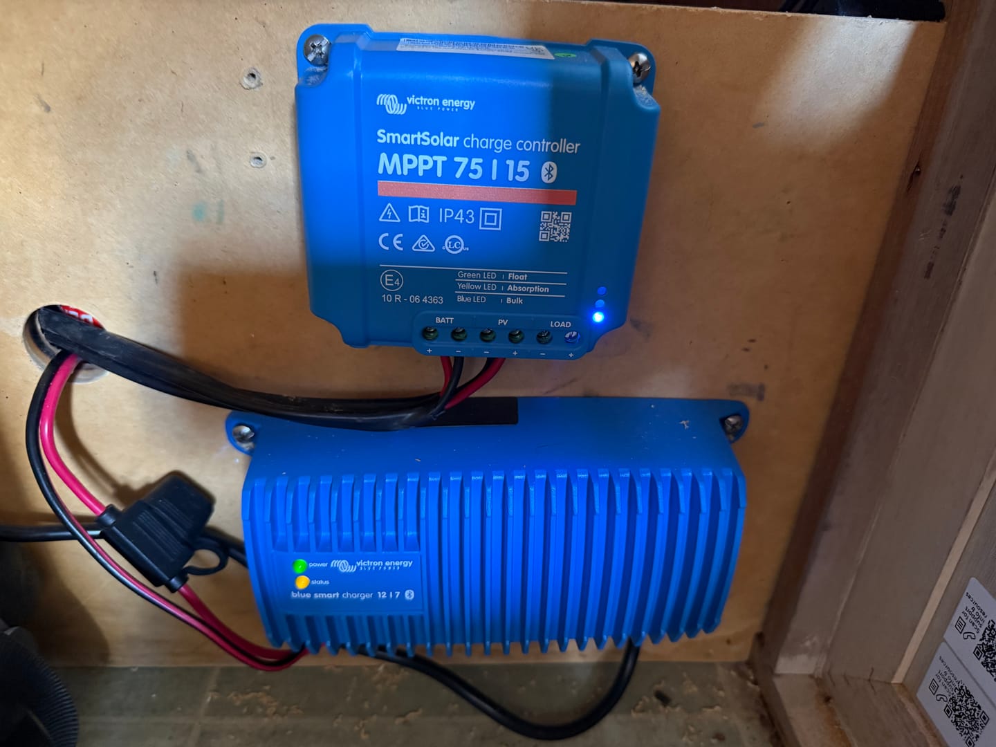 Customer photo review of Victron | Blue Smart IP67 Waterproof Battery Charger