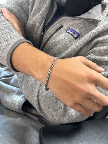 Reseña con foto de un cliente sobre Pulsera Miami Cuban 5mm