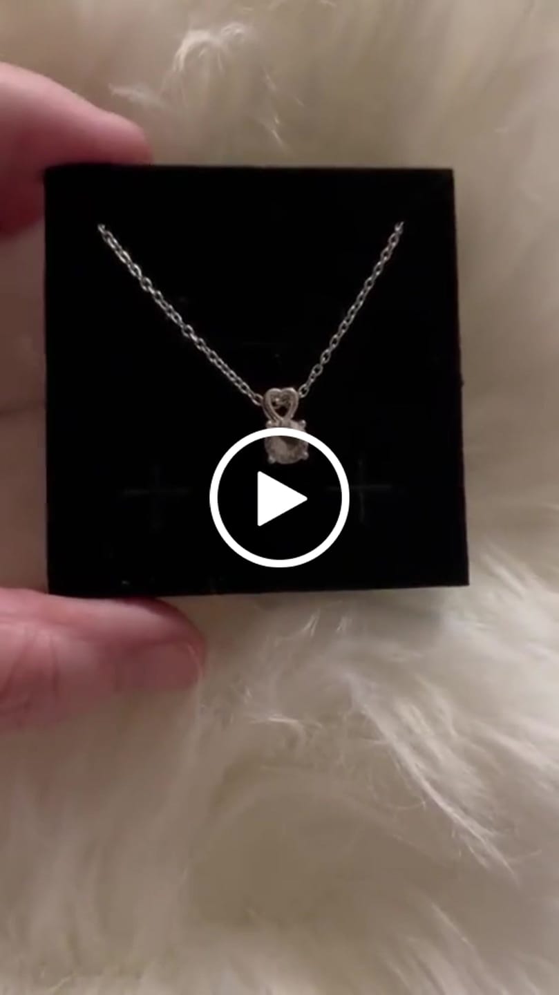Customer video review of Marian 18k White Gold Plated Heart Pendant Necklace with Swarovski Crystal