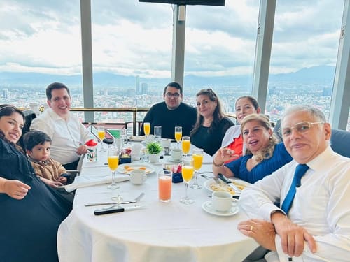 Customer photo review of Brunch Mes de las Madres