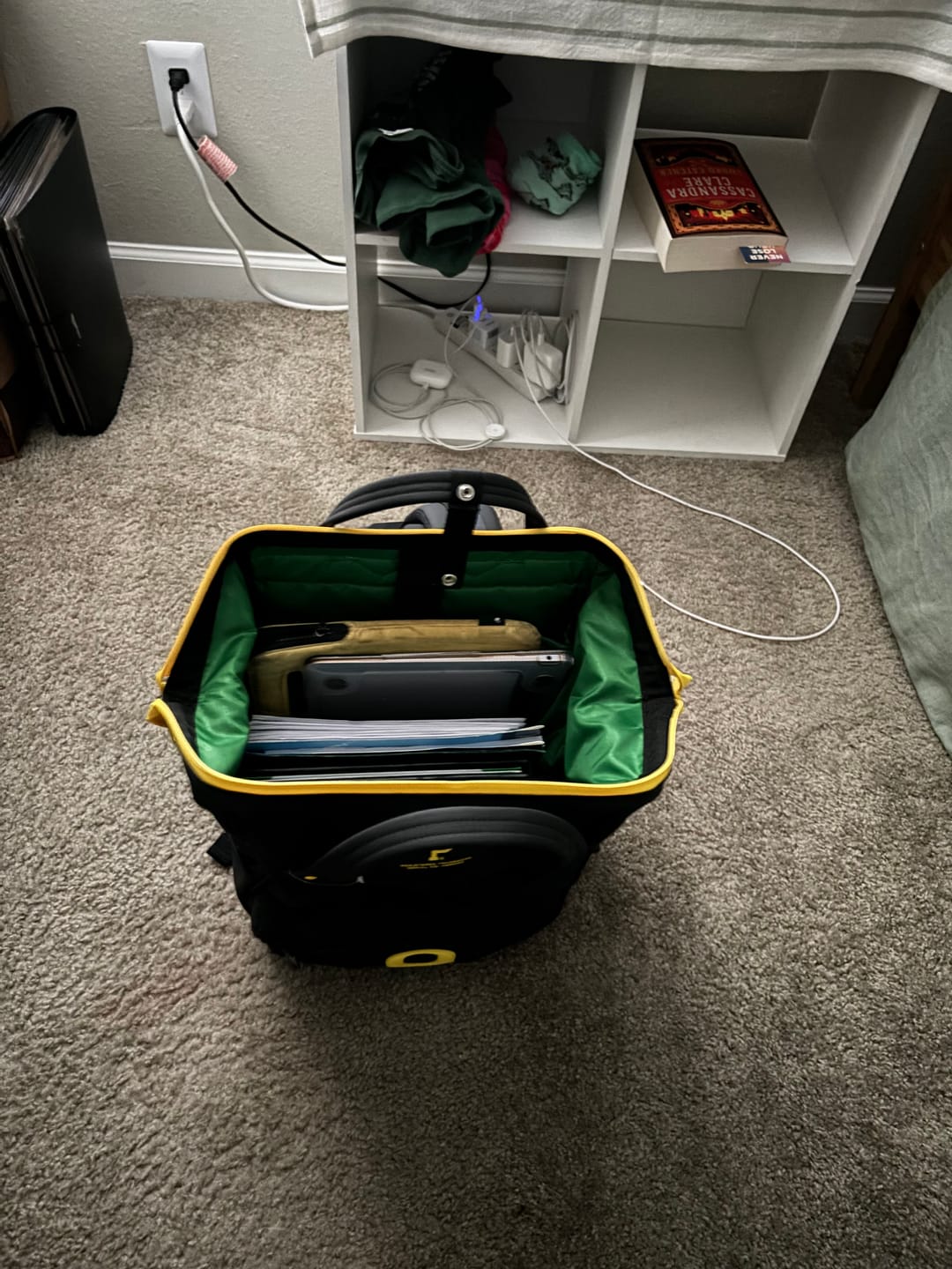 Customer photo review of Cascade Backpack - Standard - UO Ducks
