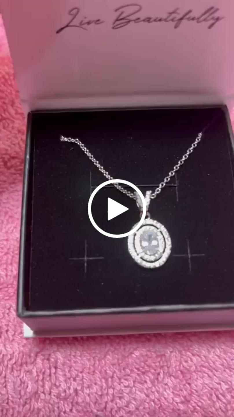 Customer video review of Zelda 18k White Gold Plated Pendant Necklace with Simulated Diamond Crystals