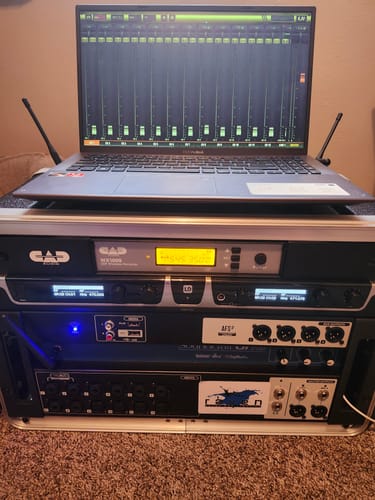 Customer photo review of B Stock: LD Systems U504.7 HHD 2 US, Dual - Wireless Microphone System with 2 x Dynamic Handheld Microphone - 470 - 490 MHz