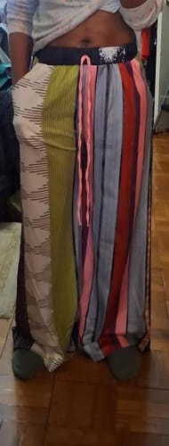 Customer photo review of Printed Wide-Leg Pants