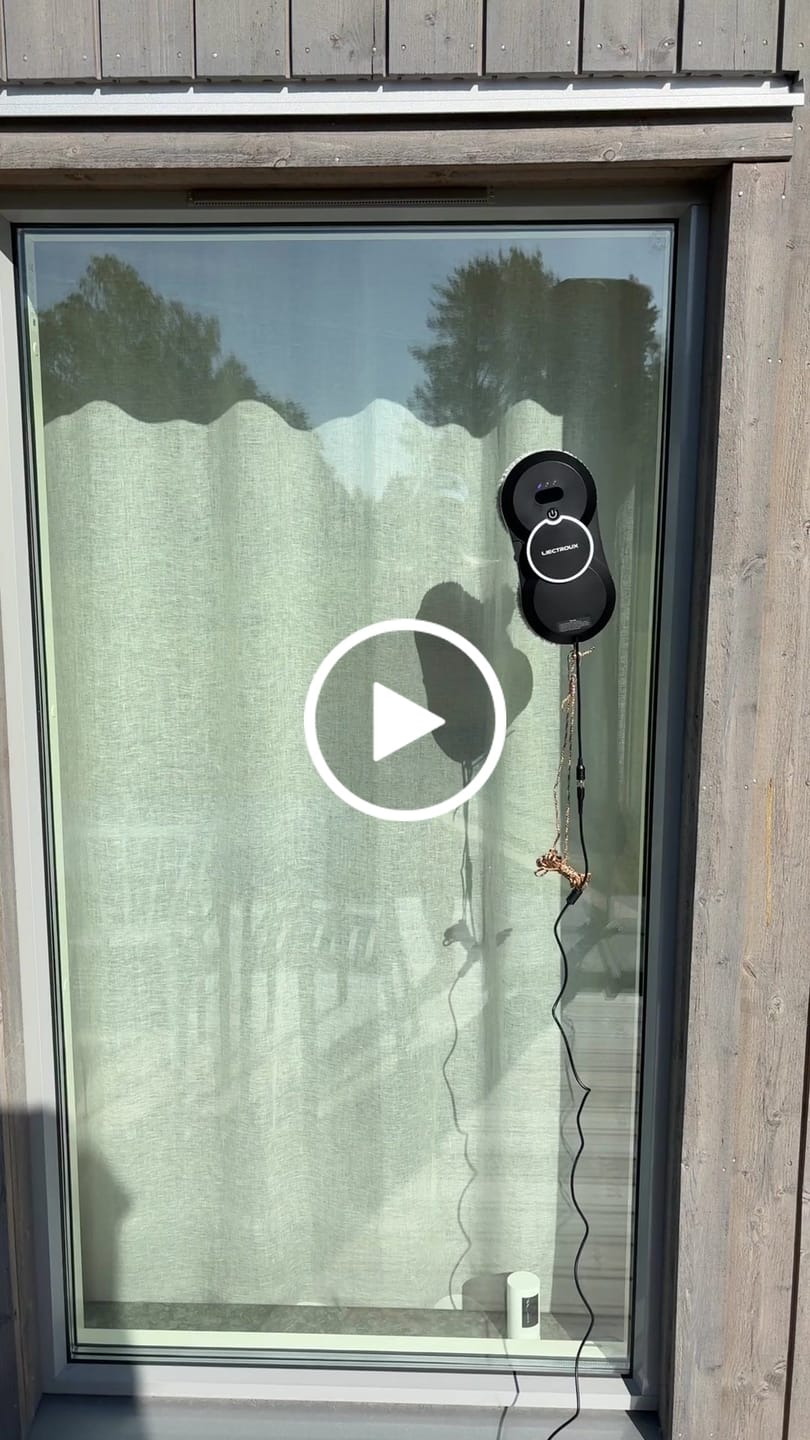 Customer video review of Fönsterputsrobot HCR-10 med sprayfunktion