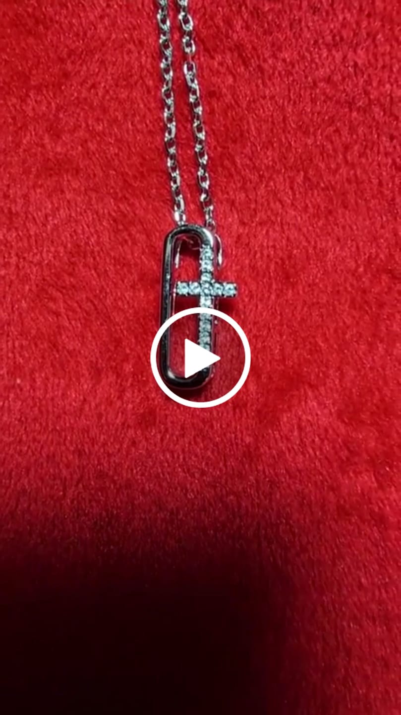 Customer video review of Lona 18k White Gold Plated Silver Cross Necklace with Swarovski Crystals