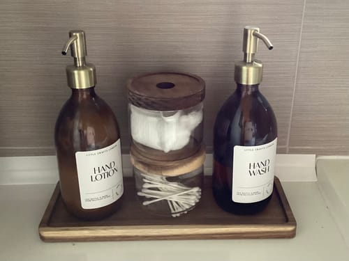 Customer photo review of Set of 2 Amber Glass Bottles 500 ML Long Acacia Tray & Jars Bathroom Set
