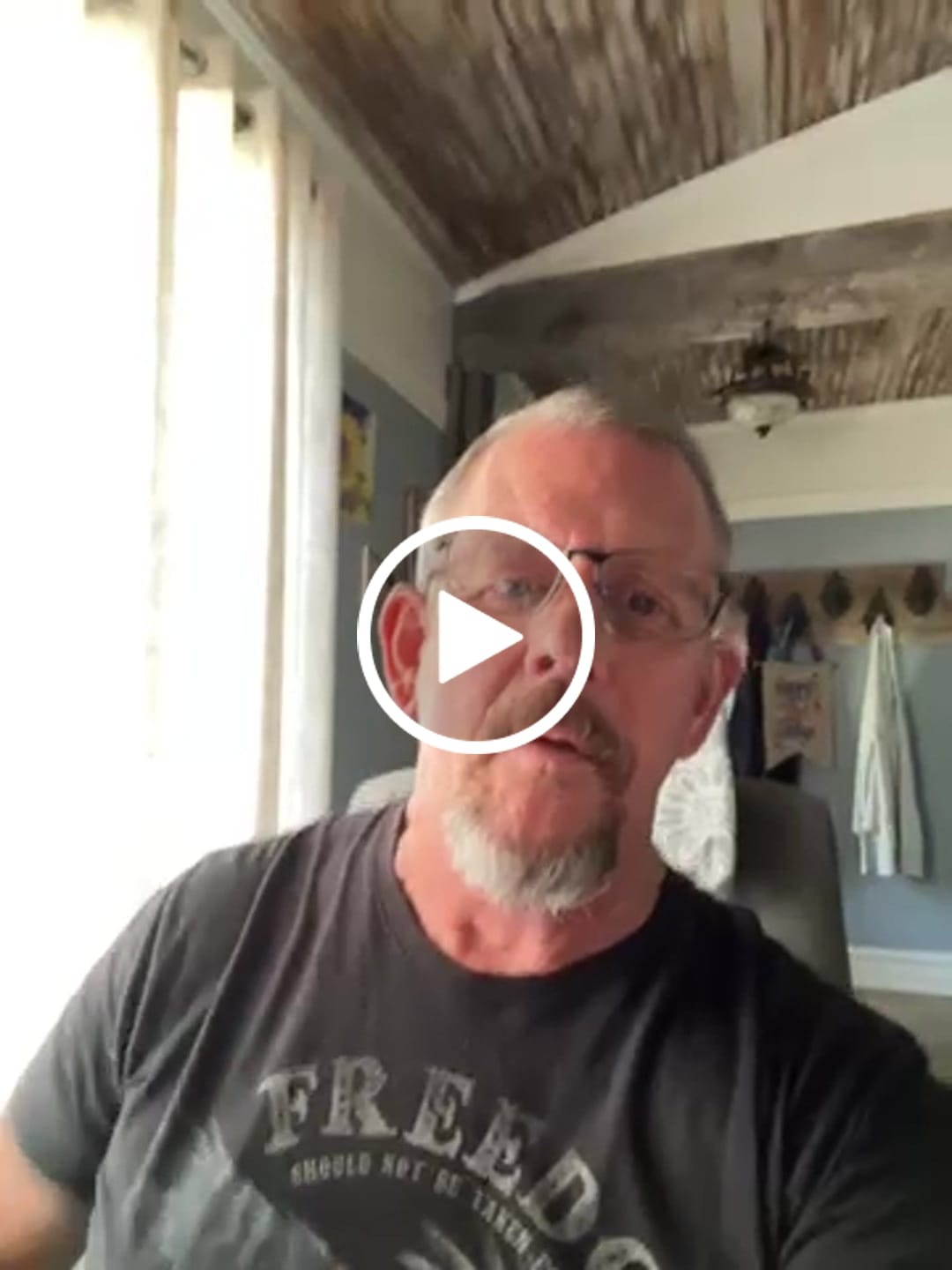 Customer video review of EXP Premium Green Maeng Da Blend Capsules