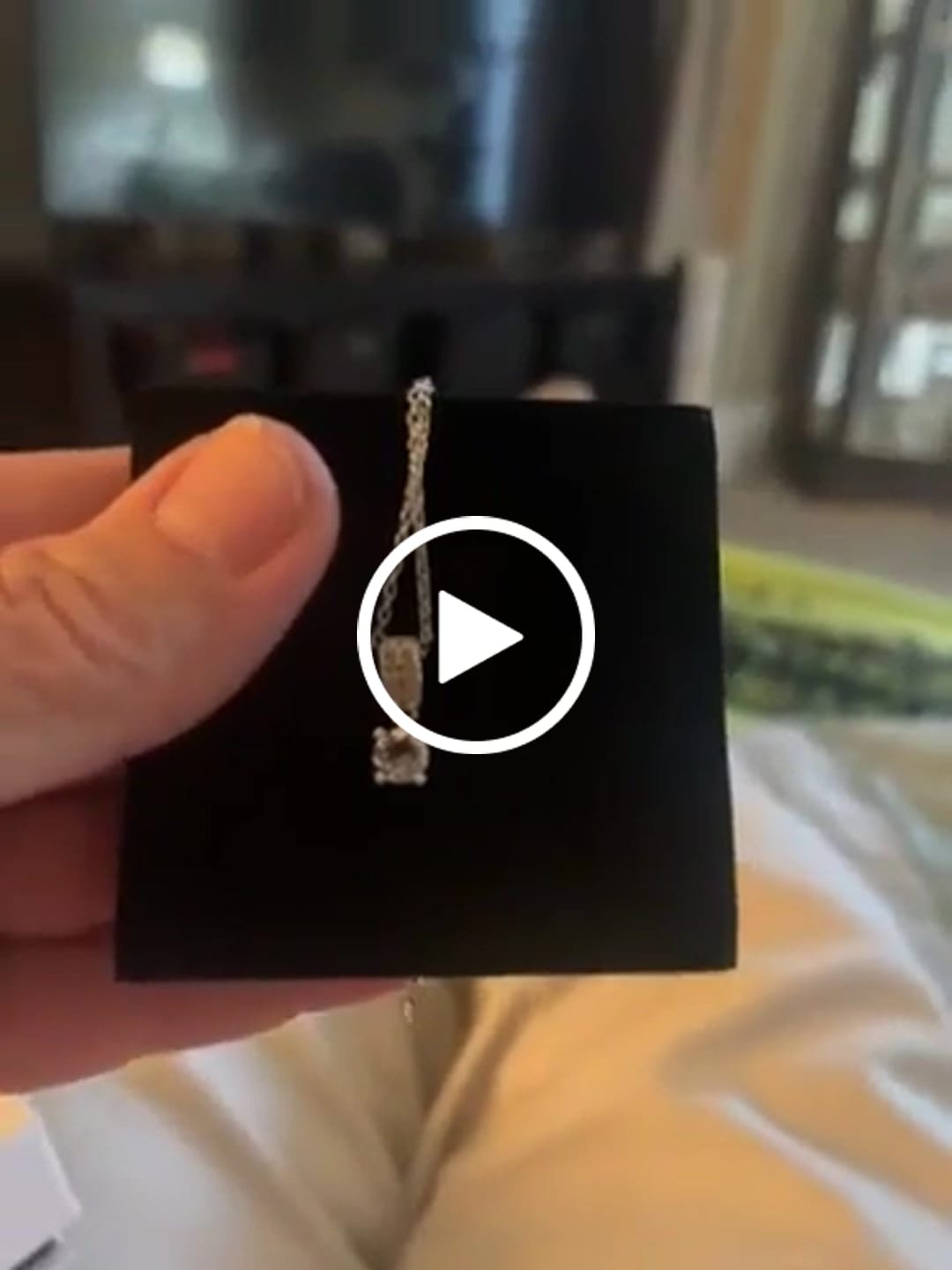Customer video review of Monroe 18k White Gold Pendant Necklace with Round Cut Swarovski Crystals