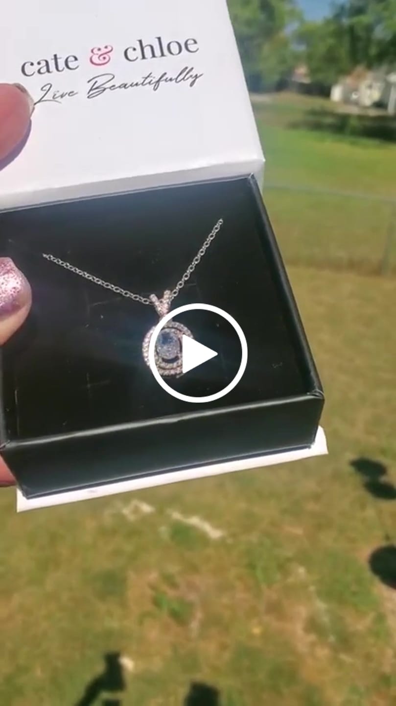 Customer video review of Zelda 18k White Gold Plated Pendant Necklace with Simulated Diamond Crystals