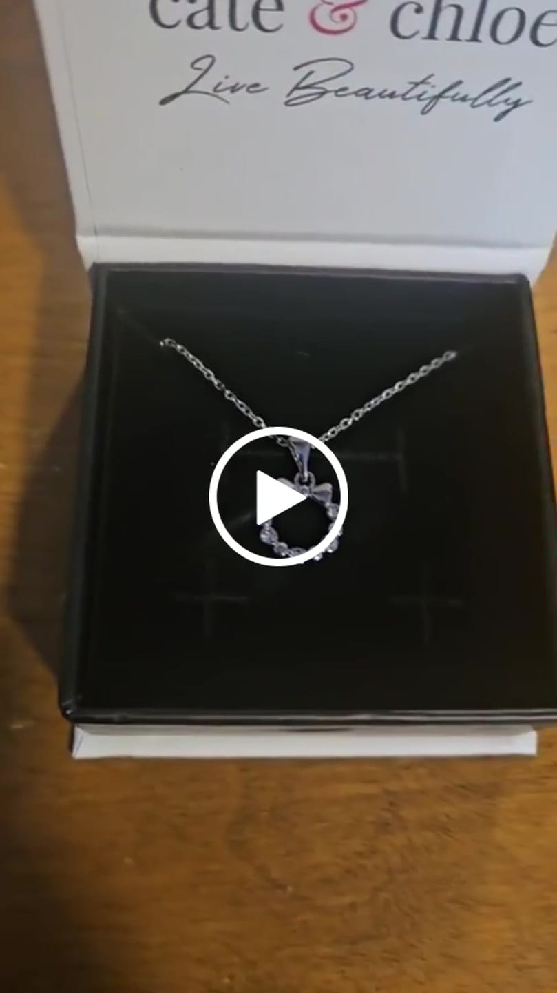 Customer video review of Edith 18k White Gold Plated Silver Ribbon Necklace with Swarovski Crystals