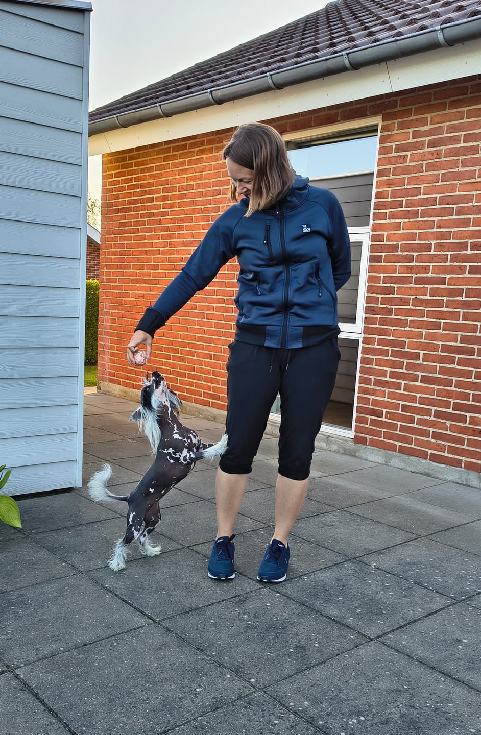 Customer photo review of Hundelufter Hoodie 2.0 | Unisex | Navy | Khali