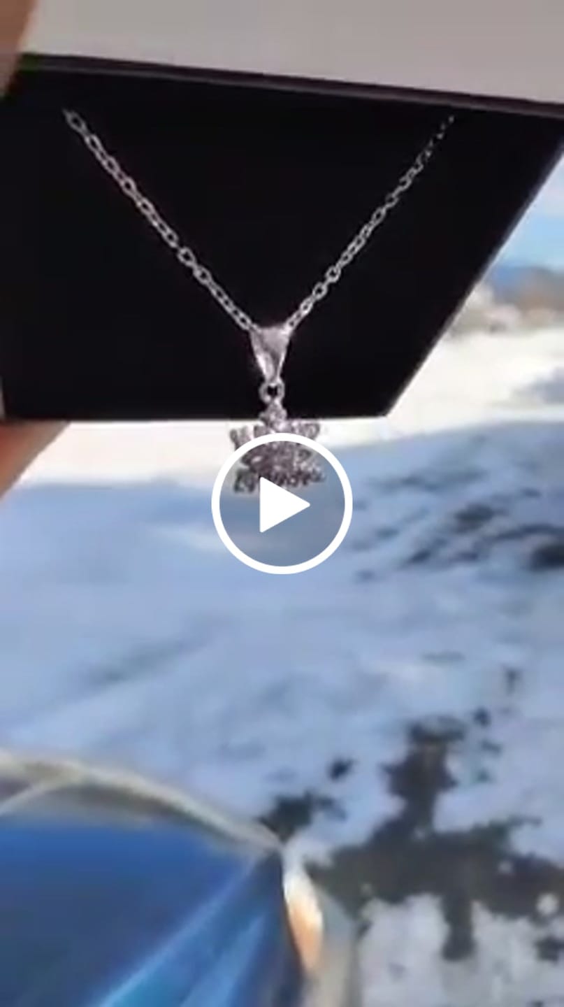 Customer video review of Sunny 18k White Gold Plated Crystal Necklace with Swarovski Crystals